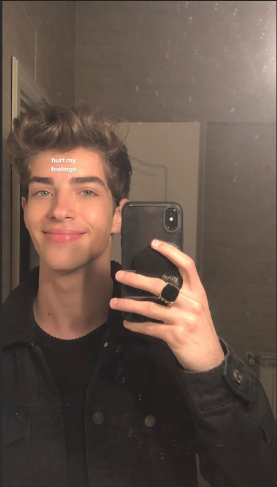 <em>Alex Robinson</em>